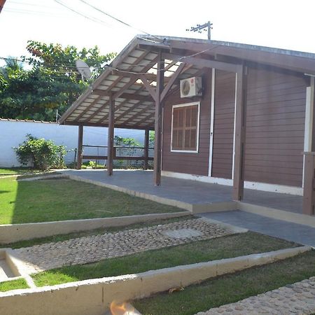0006.06 -Maranduba - Chale -2 Dorm - 8 Pess - 3 Quadras Do Mar - Piscina Coletiva - Wifi Churrasqueira,Ar Condicionado Ubatuba Exteriér fotografie